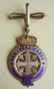 Frauen-Verdinstkreuz in Silber. 2 Form